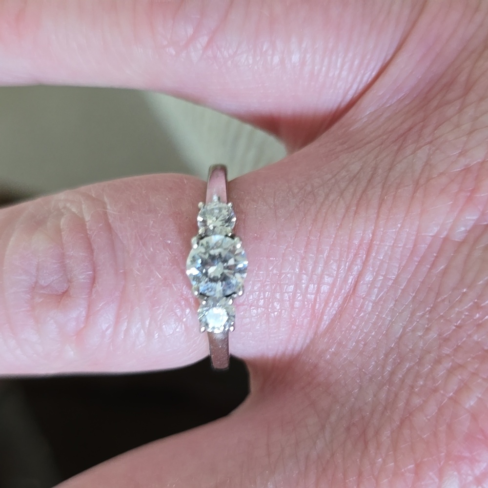 3 stone ring